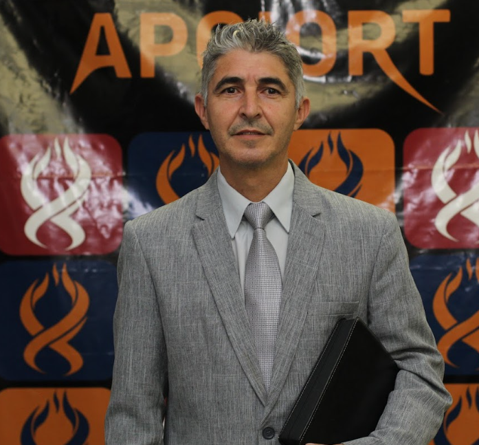 Pr. Moisés  Carvalho